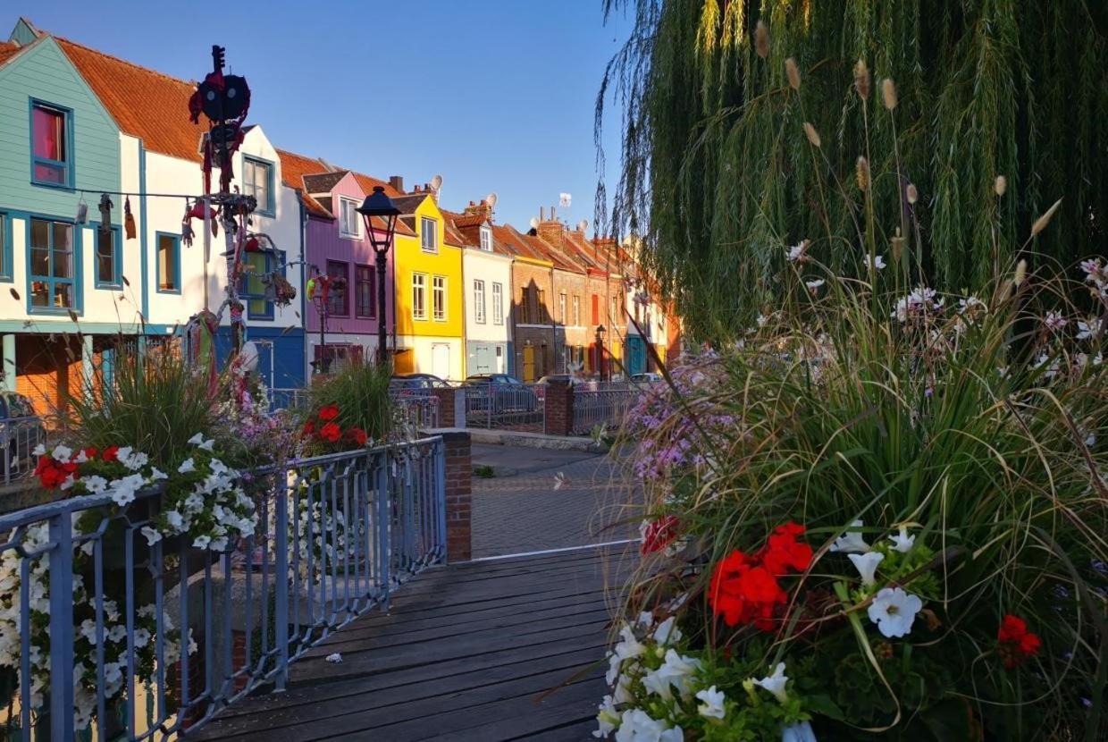 Studio / Chambre Calme Pres De L'Etang St Pierre. أميا المظهر الخارجي الصورة