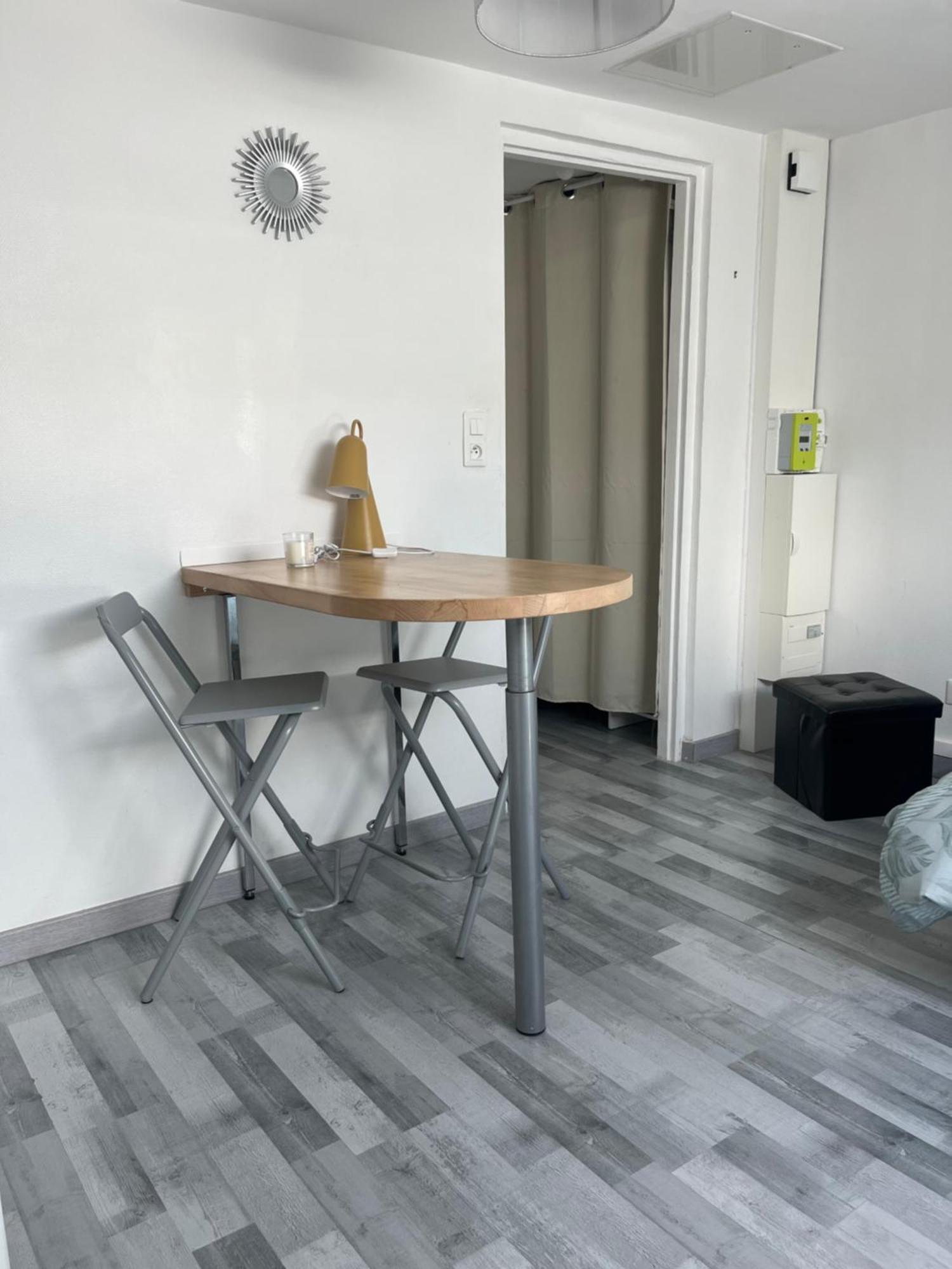 Studio / Chambre Calme Pres De L'Etang St Pierre. أميا المظهر الخارجي الصورة